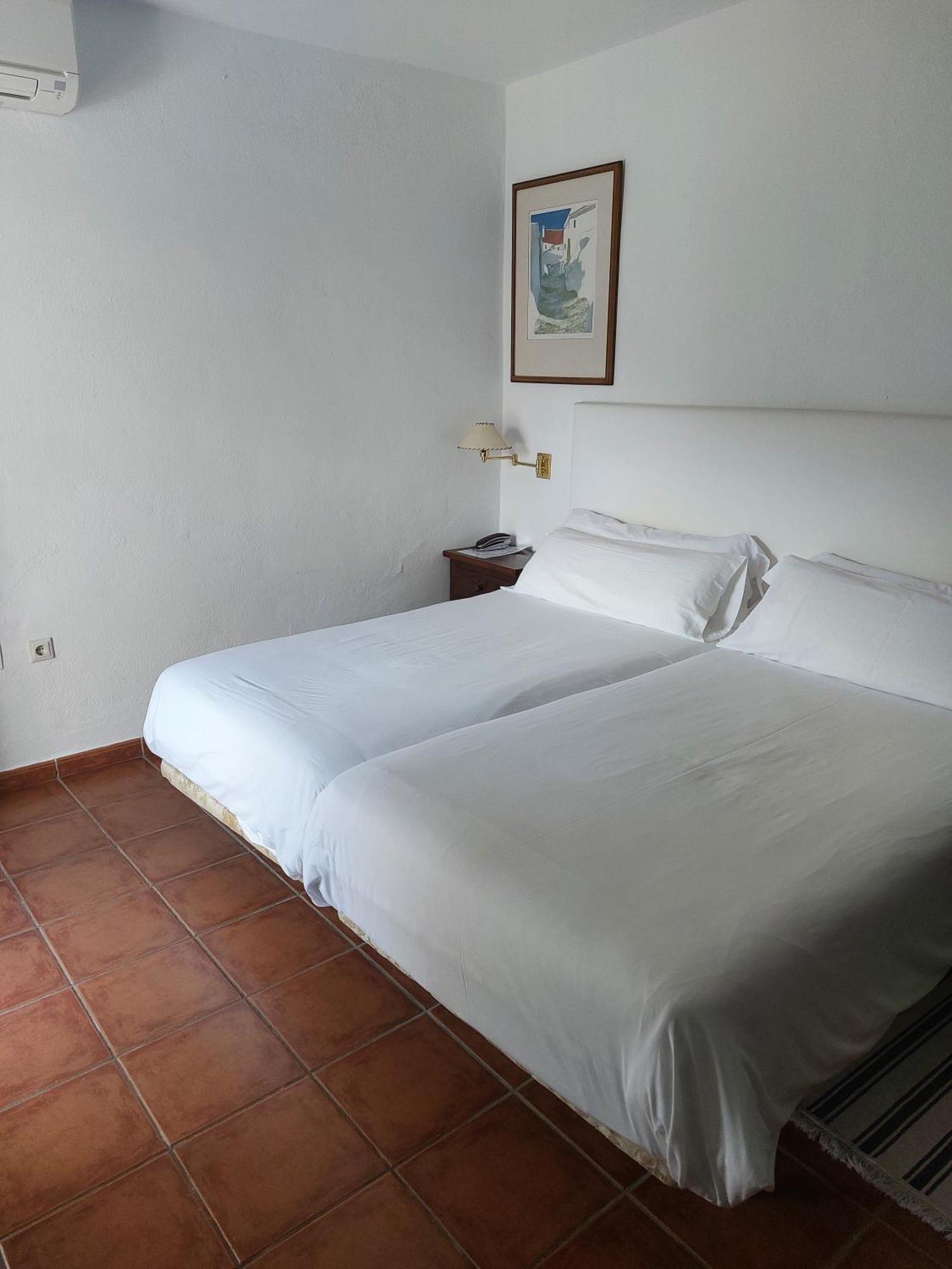 Molino Del Santo Hotel Benaojan Phòng bức ảnh