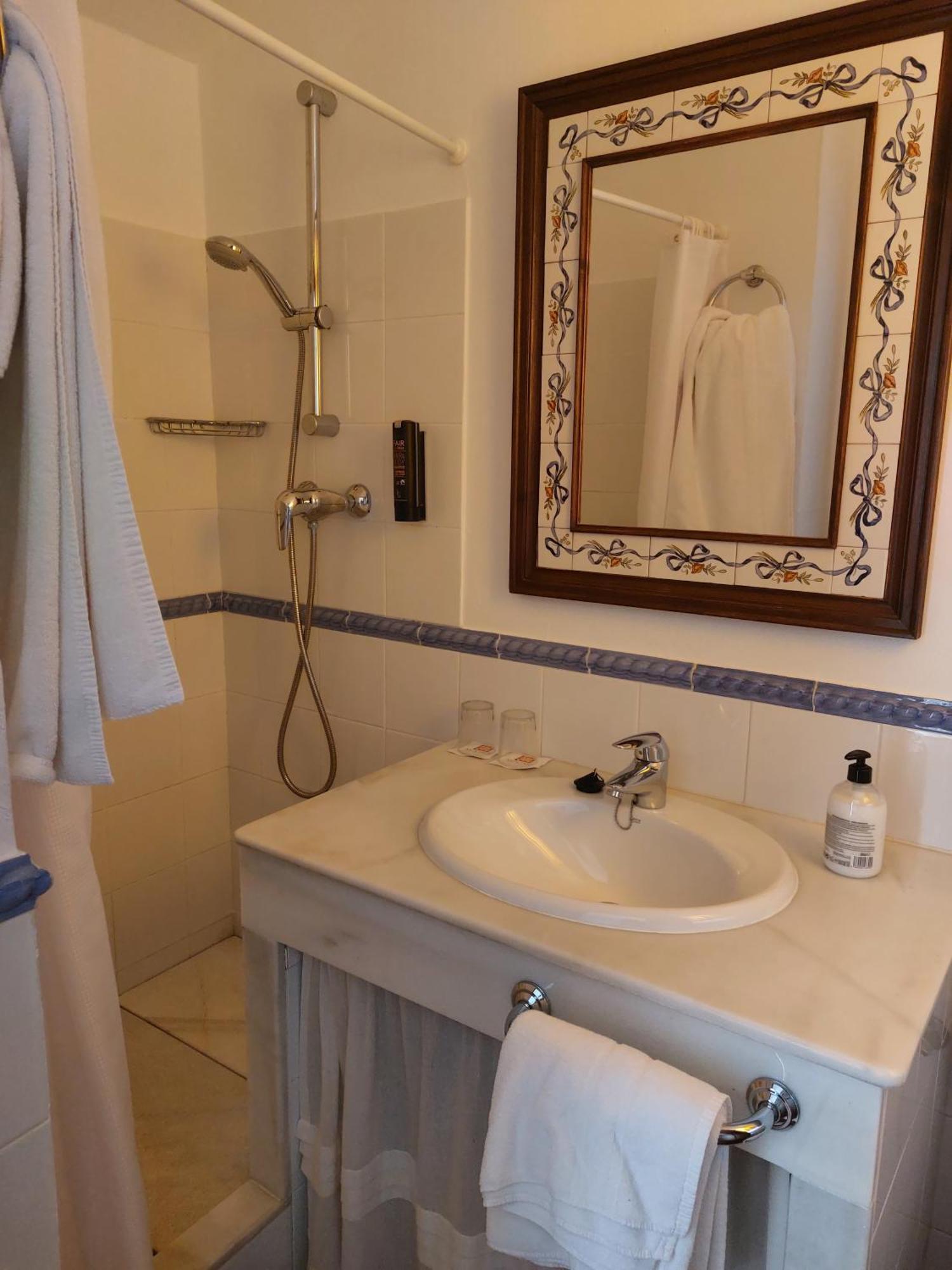 Molino Del Santo Hotel Benaojan Phòng bức ảnh